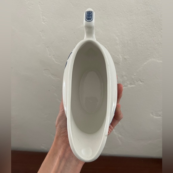 NWT Blue Willow Churchill ceramic Gravy Pitcher - Picture 8 of 14